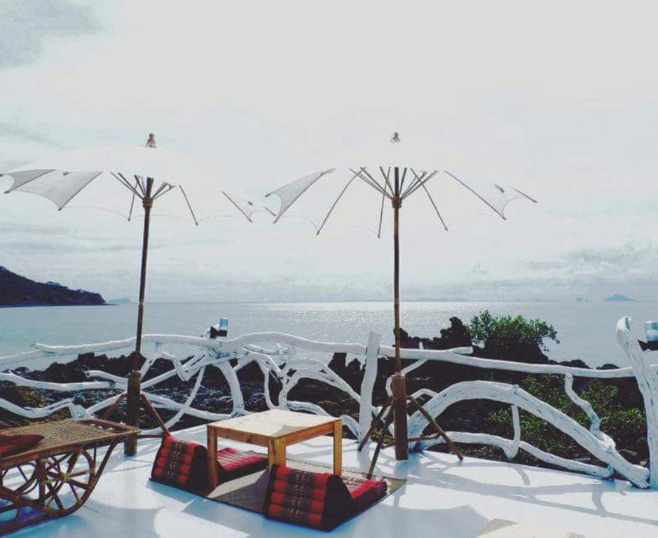 Rock View Terrace Hotel Koh Jum Buitenkant foto